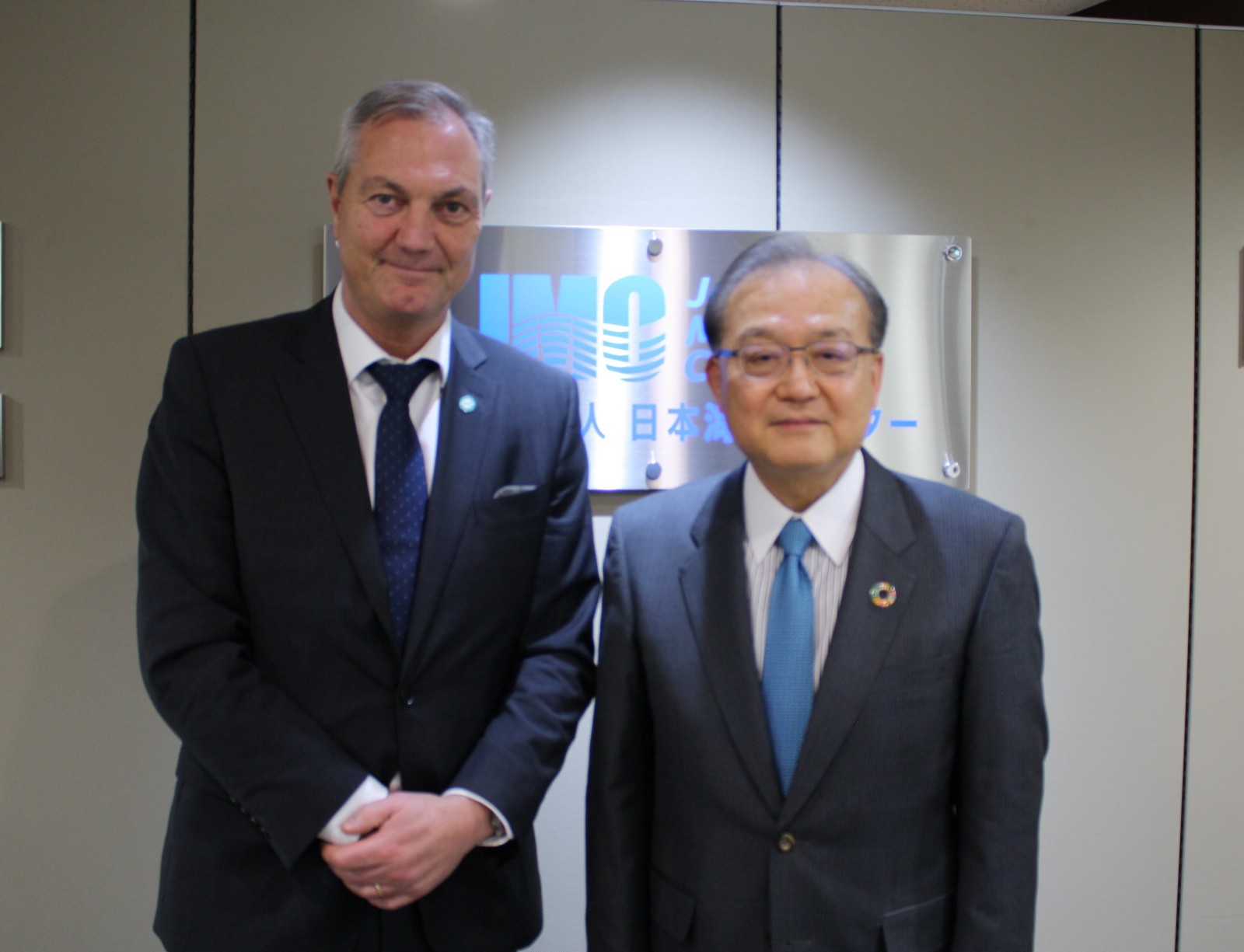 Left: Mr Gaute Sivertsen,Director of IOPC Funds、Right：Mr Shukuri, Chairman of JMC