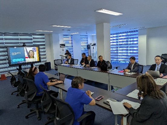 TESDAにおける会議風景