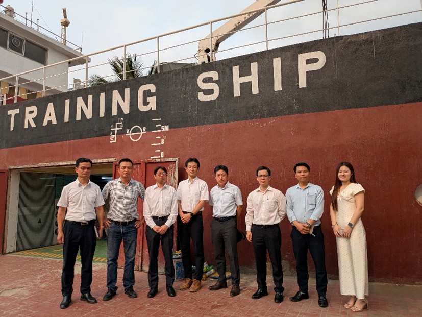 ハイフォンポリテクニクのシップインキャンパス