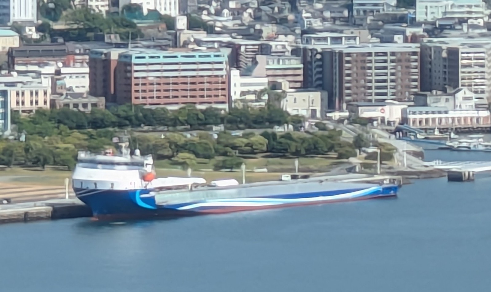 モジュール船”Wind Whale”遠景